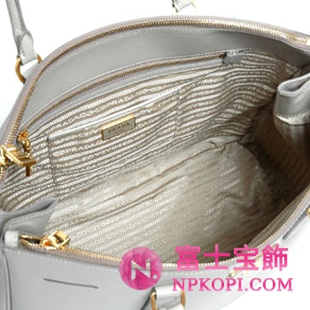 プラダ（PRADA）SAFFIANO LUX　レディーストートバッグ　ライトグレー　BN1802-NZV-D32 